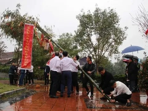 Lễ dựng cây nêu ngày Tết tại Làng văn hóa các dân tộc Việt Nam