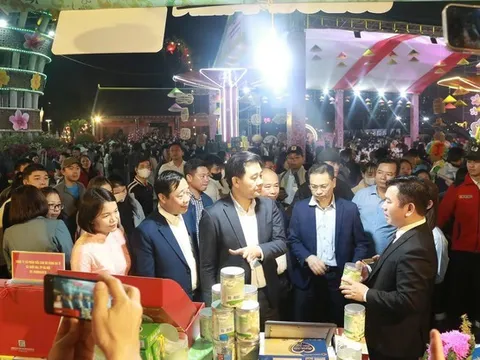 Rực rỡ sắc xuân tại Lễ hội hoa, cây cảnh, sản phẩm OCOP và đặc sản vùng miền năm 2026