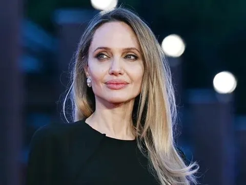 Angelina Jolie: Biểu tượng sắc đẹp và bản lĩnh của Hollywood cùng câu chuyện vết sẹo sau phẫu thuật