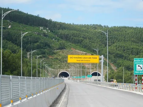 Dừng thông xe cao tốc Quảng Ngãi - Hoài Nhơn