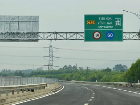 Tạm hoãn thông xe tạm một chiều cao tốc Biên Hòa – Vũng Tàu do chưa đủ điều kiện an toàn