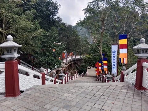 Miễn phí vé tham quan chùa Hương trong 3 ngày Tết