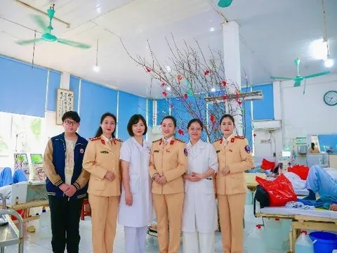Xuân Bính Ngọ ấm áp nơi phòng lọc máu