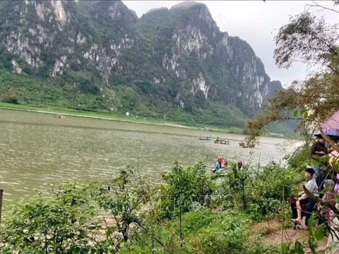 Xác định được danh tính các nạn nhân trong vụ lật thuyền trên sông Gianh