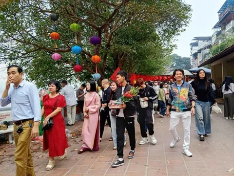 Du lịch Hà Nội hút khách trong kỳ nghỉ Tết Nguyên đán