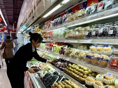 Ngày mùng 6 Tết, thị trường dần trở lại nhịp sinh hoạt bình thường