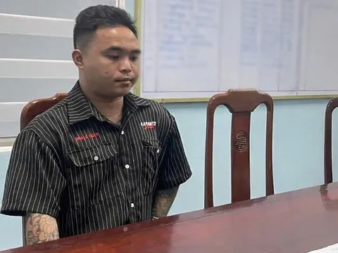 Mất điện thoại, mất thêm tiền vì tin kẻ xăm trổ giả danh công an