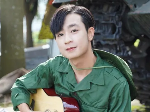 Chàng ca sĩ 10X và hành trình rời bục giảng theo đuổi đam mê âm nhạc