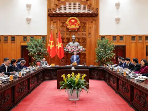 Thủ tướng Phạm Minh Chính chủ trì cuộc họp về điều hành chính sách tiền tệ, tài khóa