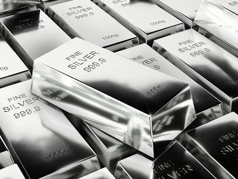 Giá bạc hôm nay 9/3: Giảm rõ rệt theo chiều giá bạc thế giới