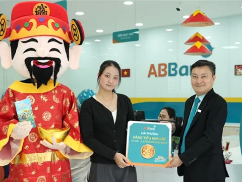 Ngày đầu tiên ABBank tung “mưa” vàng 24K: Những chủ nhân đầu tiên đã lộ diện