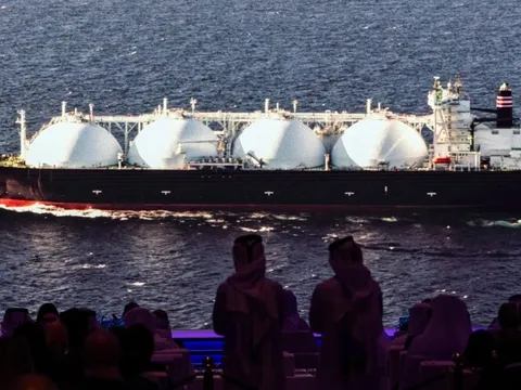 Eo biển Hormuz biến động, thị trường LNG toàn cầu đứng trước nhiều sức ép