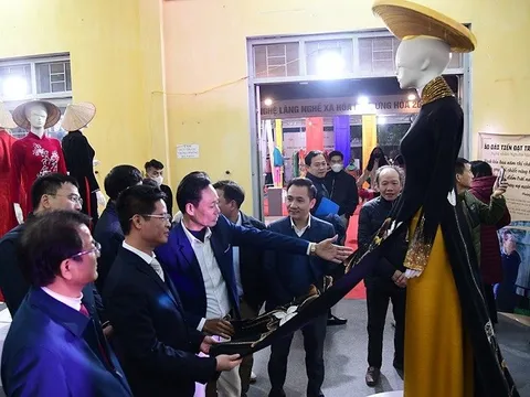 Quảng bá các sản phẩm OCOP thủ công mỹ nghệ và làng nghề xã Hòa Lâm, Ứng Hòa 2023