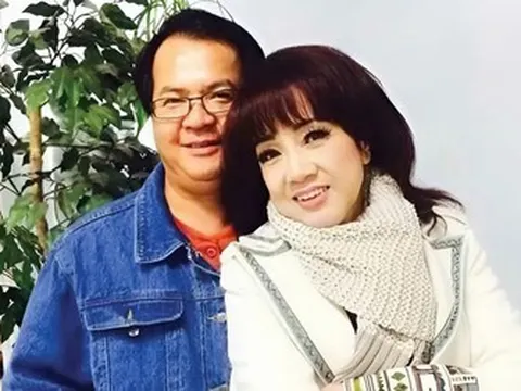Nữ NSƯT ở tuổi U70 tận hưởng hôn nhân lãng mạn bên chồng kém 4 tuổi