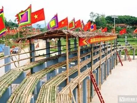 Từ tre nứa dựng nên kỳ tích: Khán đài 2 tầng 2.000 chỗ khiến ai cũng muốn đến xem