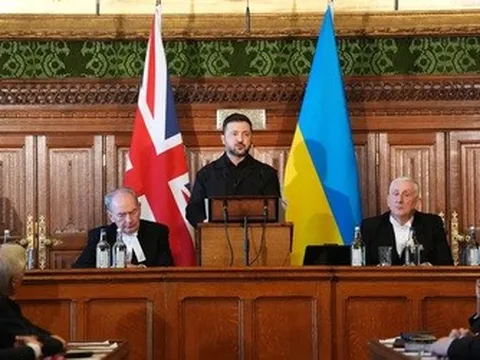 Hơn 200 chuyên gia quân sự Ukraine tới vùng Vịnh để đối phó UAV Iran