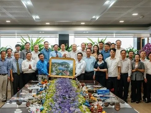 Ban Thường vụ Tỉnh ủy Thanh Hóa đến thăm và làm việc tại Tỉnh An Giang và Tập đoàn Sao Mai