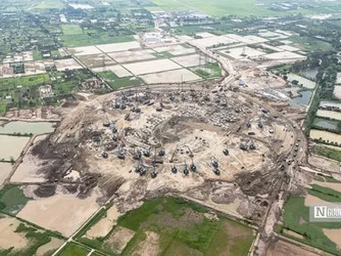 Đại công trường thi công sân vận động lớn nhất thế giới