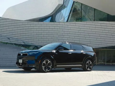 Mang 1,5 tỷ đồng đi tìm mẫu ô tô “hưởng thụ” nhất thị trường