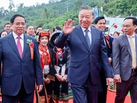 TỔNG THUẬT: Khởi công đồng loạt các trường nội trú liên cấp vùng biên giai đoạn 2