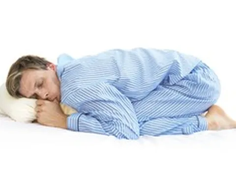 2 thói quen khi ngủ "âm thầm rút ngắn tuổi thọ", rất nhiều người mắc phải