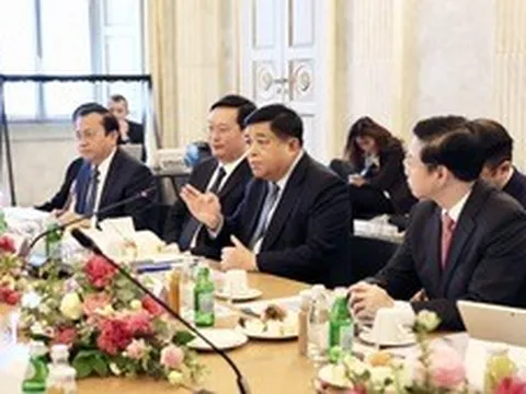 Hoan nghênh Tập đoàn ngân hàng-tài chính lớn nhất Italy đồng hành cùng kinh tế Việt Nam