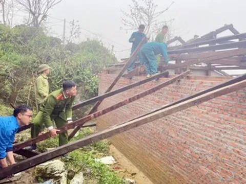 Cảnh báo dông lốc có thể ập xuống nhiều nơi ở Lai Châu sau khi hàng chục nhà dân bị tốc mái