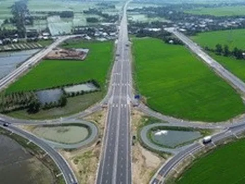 Bài 3: Hạ tầng thông suốt: Đòn bẩy 'hút' siêu dự án, nâng cao đời sống nhân dân