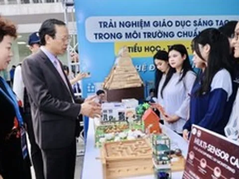Học sinh Việt 'bứt tốc' trên đường đua nghiên cứu khoa học công nghệ