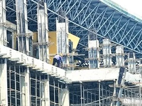 Quảng trường gần 200 tỷ đồng ở Huế gấp rút hoàn thiện trước ngày bàn giao 30/4