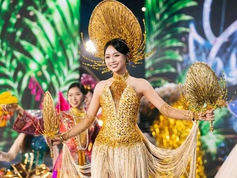 Chung khảo Miss World Vietnam 2025: Dàn thí sinh khoe nhan sắc rạng ngời