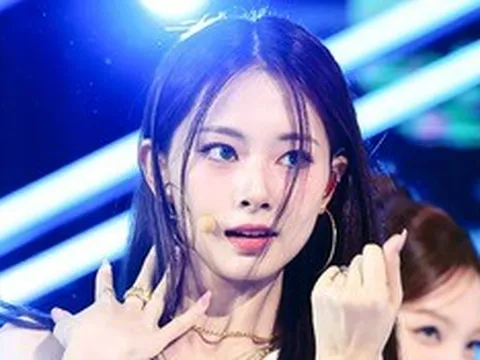 Mỹ nhân đẹp nhất thế giới gây bất ngờ sau 10 bị cấm sóng