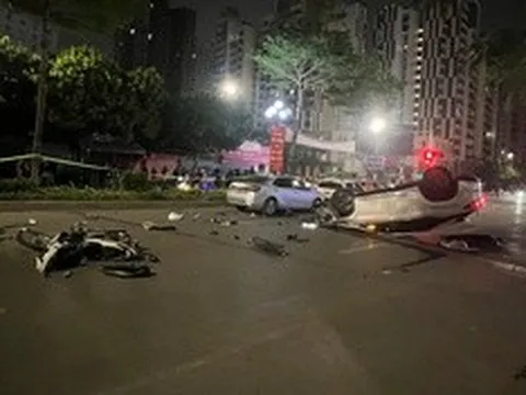 Tạm giữ hình sự tài xế gây tai nạn liên hoàn trên phố Trung Kính