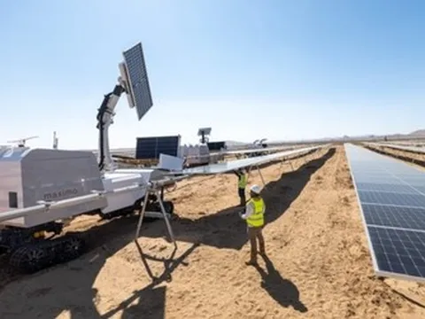 Lắp đặt module năng lượng mặt trời quy mô lớn theo cách không ngờ