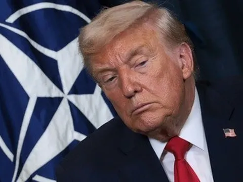 Ông Donald Trump gọi NATO là "hổ giấy", nói việc rút lui "không còn là cân nhắc"