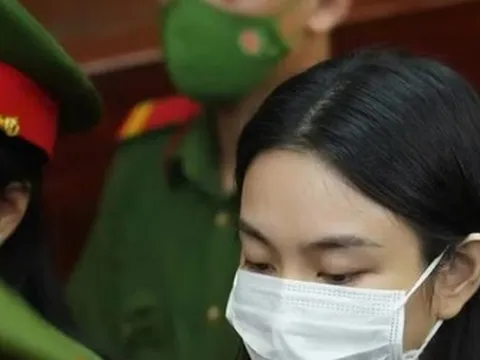 Vụ kẹo giả Kera: Vì sao Thùy Tiên, Quang Linh không bị xử lý tội Sản xuất hàng giả là thực phẩm?