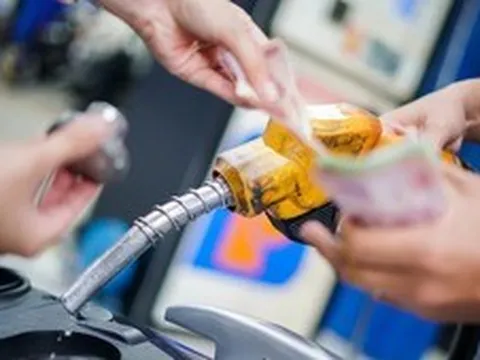 Đề xuất quy định về chi tạm ứng cho Quỹ bình ổn giá xăng dầu