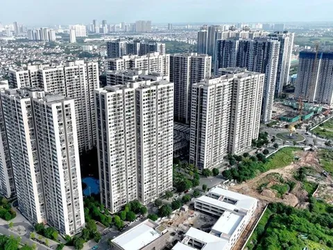 Nhà tăng giá “phi mã”, văn phòng chạm đáy 5 năm, bất động sản lộ rõ hai thái cực