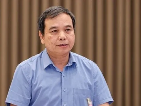 Sau vụ 300 tấn lợn bệnh, Bộ GD&ĐT yêu cầu công khai đơn vị cung cấp suất ăn vào trường học