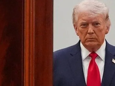 Khi hạn chót cận kề, Tổng thống Trump gửi thông điệp cứng rắn cho Iran