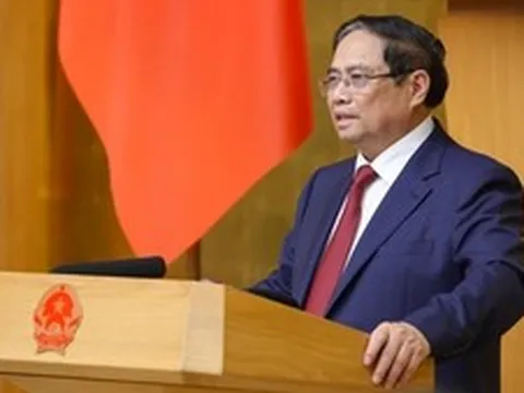 Thủ tướng: Kiên định mục tiêu tăng trưởng 2 con số; biến khó khăn, thách thức thành cơ hội tái cơ cấu nền kinh tế, nâng cao năng lực cạnh tranh