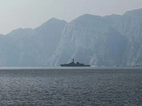 Giá dầu tăng trở lại sau khi Iran cáo buộc Mỹ vi phạm thỏa thuận ngừng bắn