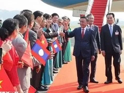 Thường trực Ban Bí thư Trần Cẩm Tú bắt đầu thăm Lào