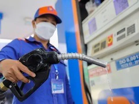 Bộ Công Thương: Nguồn cung xăng dầu được bảo đảm, sẵn sàng kịch bản ứng phó khi giá tăng cao