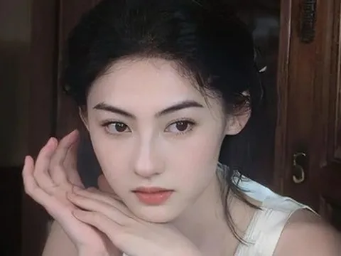 "Minh tinh số 1 showbiz" bất ngờ được tìm kiếm nóng