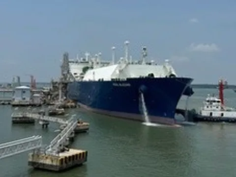 PV GAS nhập khẩu gần 60.000 tấn LNG phục vụ sản xuất điện mùa khô