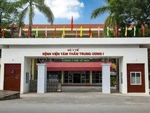 Vạch trần thủ đoạn thu thập "bảo bối bệnh án tâm thần" của đối tượng hình sự cộm cán- 
Bài 2: Điểm danh dàn cán bộ y tế "bán mình" cho tội phạm
