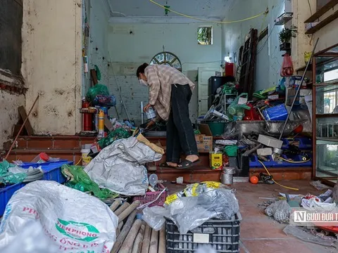 Hà Nội: Người dân thu dọn đồ đạc, bàn giao mặt bằng để xây cầu Tứ Liên