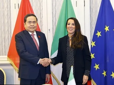 Đề nghị Italia có chính sách miễn thị thực cho công dân Việt Nam