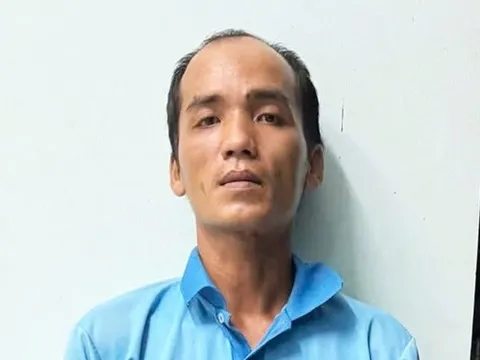 Bắt gã đàn ông xin đi nhờ xe rồi giở trò đồi bại với bé gái 12 tuổi